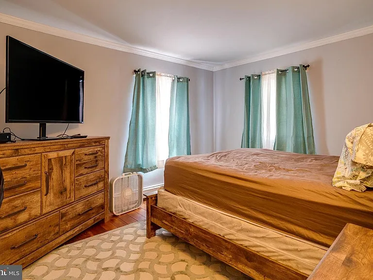 14 Elizabeth St #1 — Photo 12