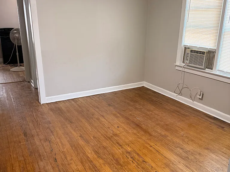 518 N Graham Ave #520 — Photo 4