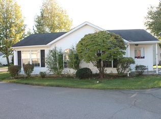 33 Datchet Close #1000, Freehold, NJ 07728