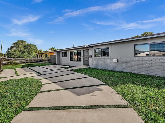 3rd image of 17135 NW 12th Court