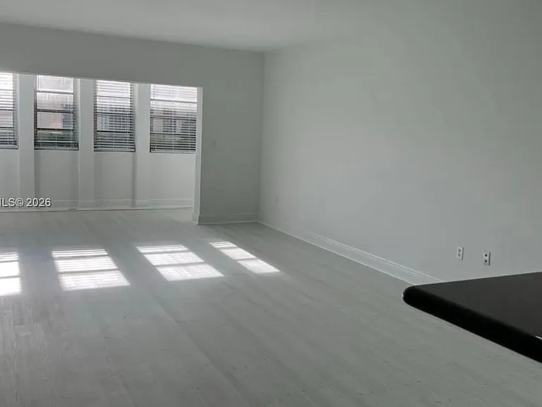 9159 SW 77th Ave #101 — Photo 2