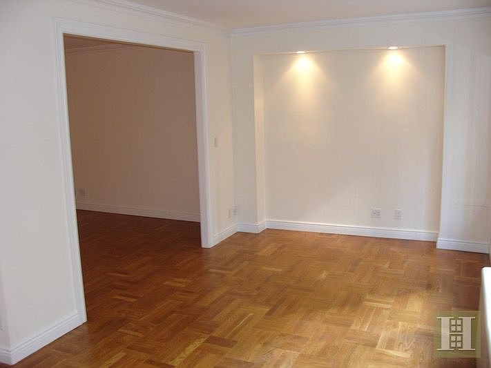 2nd image of 60 W 57th St APT 10K