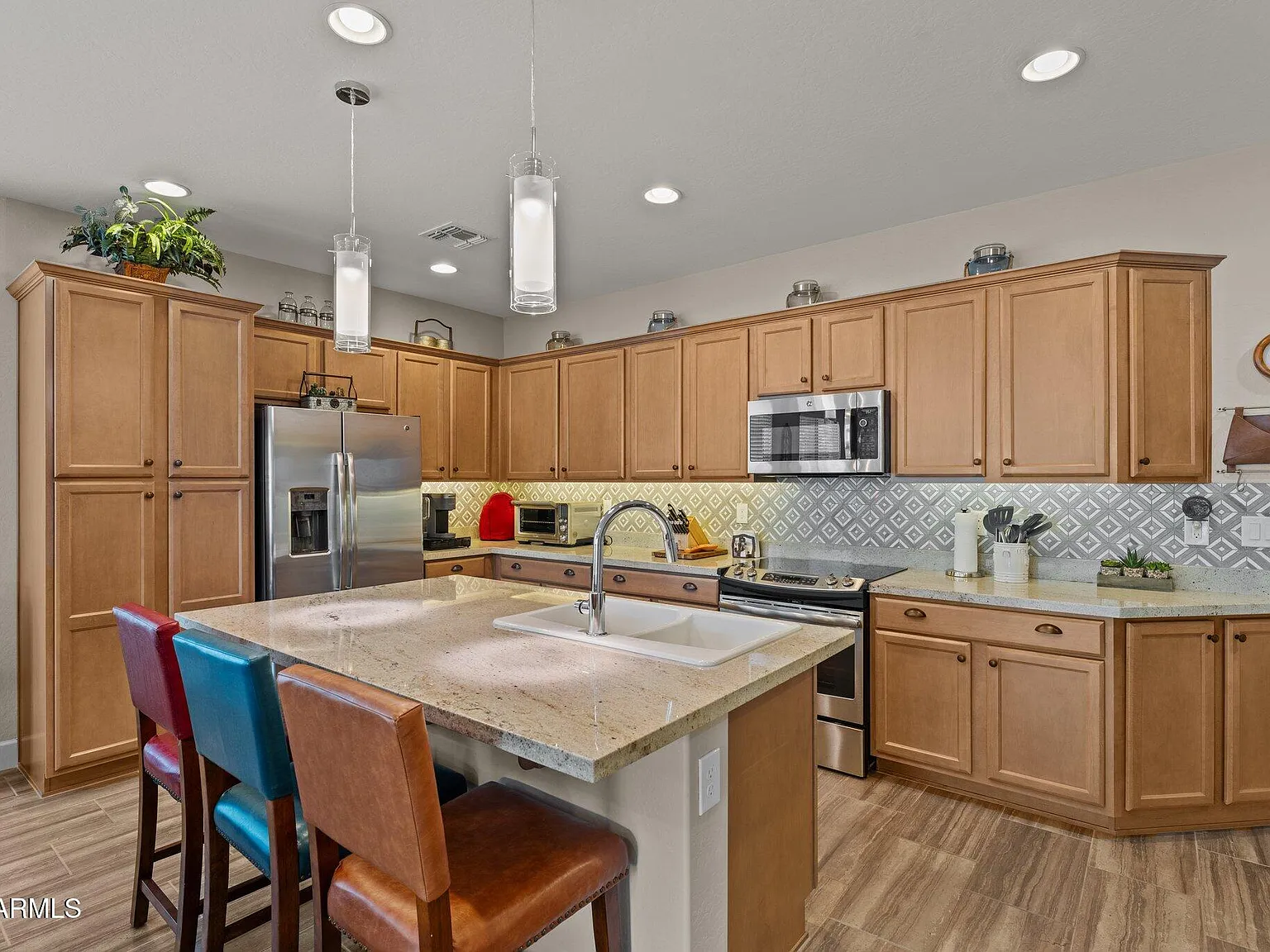 2 bed, 2.0 bath, 1218 sqft, $2,400 — Photo 2