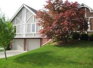 959 Ellis St, Liberty, MO 64068