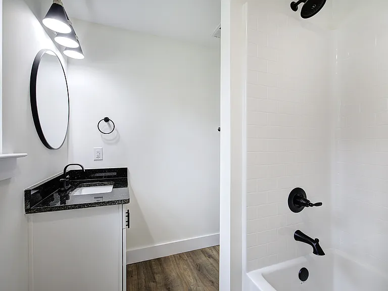 124 Robinhood Dr SE #B — Photo 14