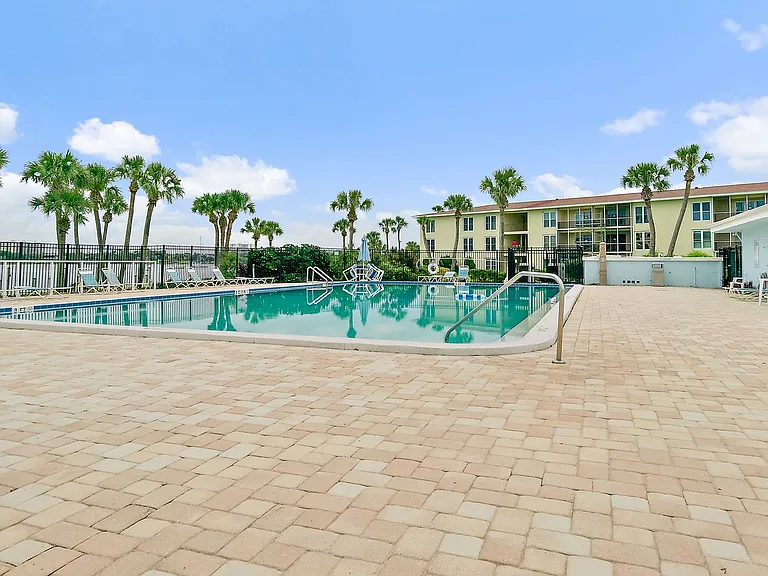 719 S Beach St #314B — Photo 33