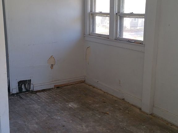 L-Shaped Living Room