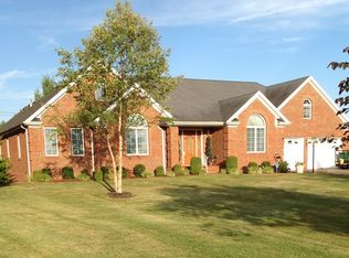 902 Oatfield Rd, Harrodsburg, KY 40330