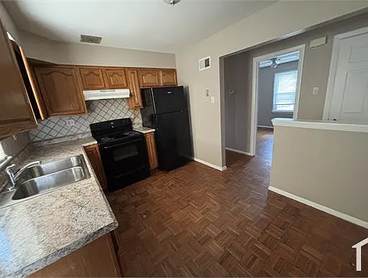 6118 Hancock Ave — Photo 5