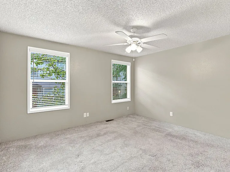 327 N Main St #2 — Photo 19