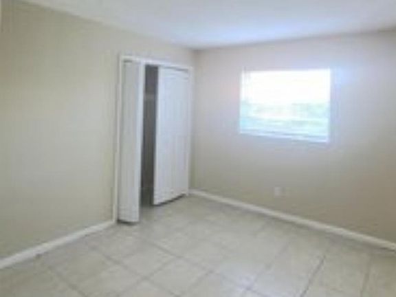 4th image of 721 NW 3rd Ave
