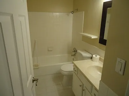 4 Pine Tree Dr #221 — Photo 12
