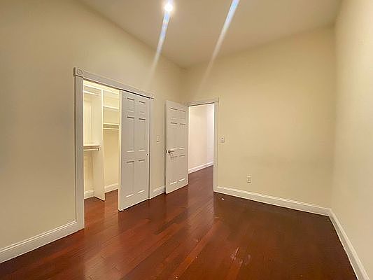 4th image of 506 E 88th St #1R