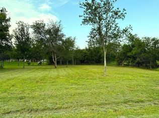 252 High Bluff Dr, Bridgeport, TX 76426