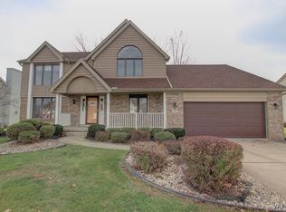 37 Hemlock Ln, Lancaster, NY 14086