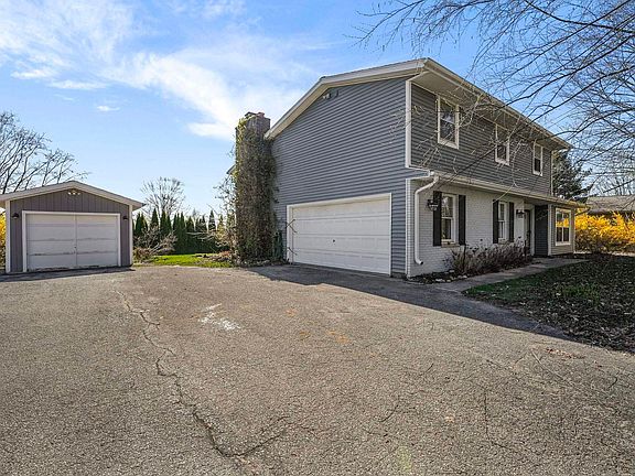 2nd image of 3216 Zimmerman Rd