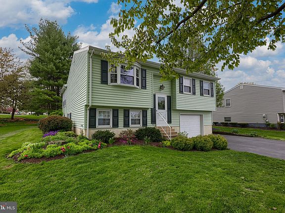 4th image of 100 Hertzog Dr