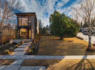 5424 37th St SW, Calgary, AB T3E5M5