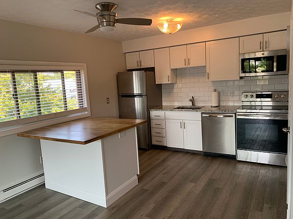 3rd image of 159 Kings Hwy APT 18