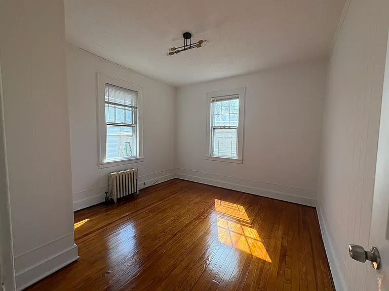 105 N 15th St #1R — Photo 7