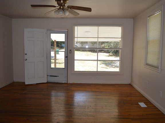 3rd image of 110 Kenmont St