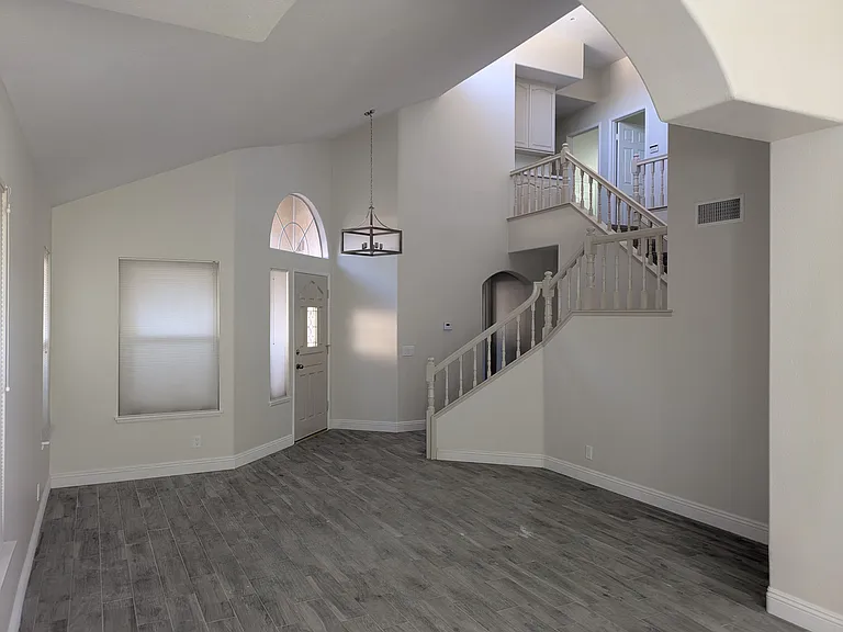 1025 Shoal Creek Ct — Photo 5