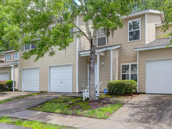 181 Grand Oaks Dr, Ladson, SC 29456