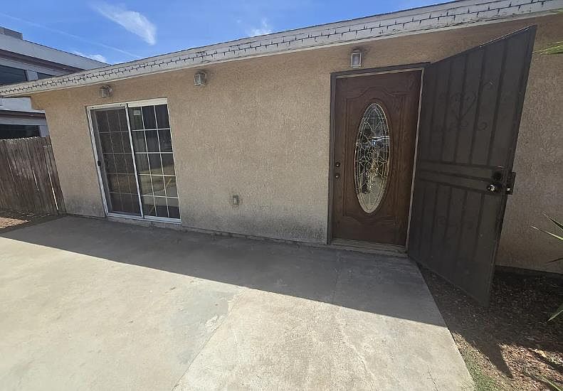 1st image of 365 E Herndon Ave