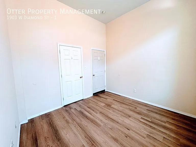 1903 W Diamond St #1 — Photo 16