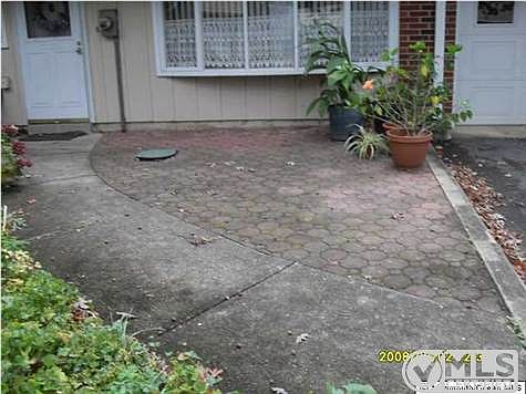 3rd image of 183B Sterling Ct