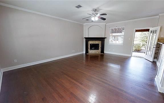 2nd image of 1549 Sleepy Hollow Dr