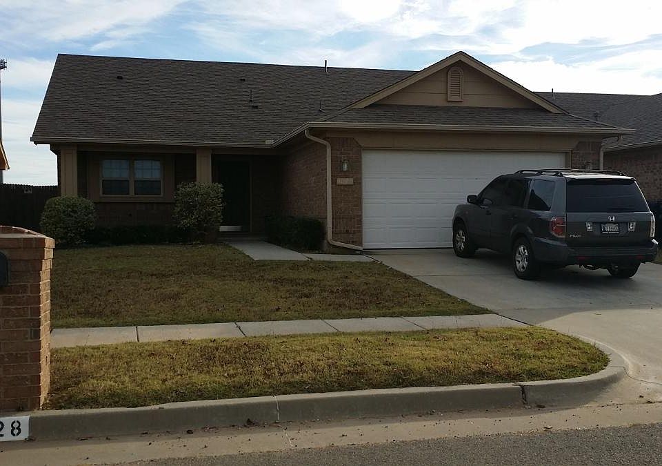 1st image of 1028 SW 158th St