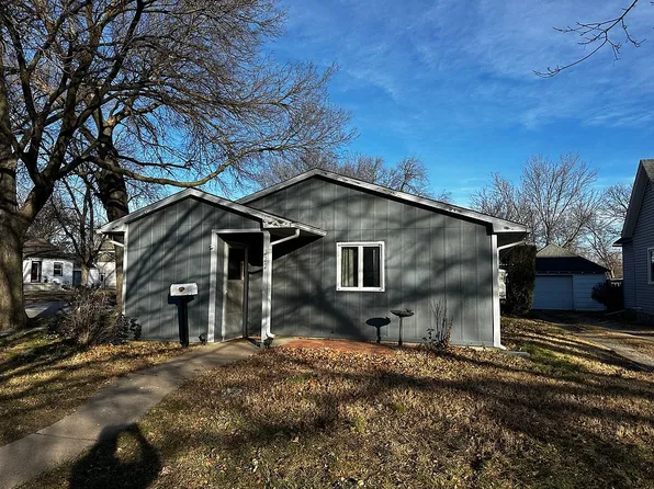 222 W Main St, Sterling, KS 67579