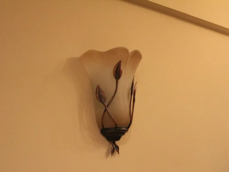 Basement Accent Fixtures