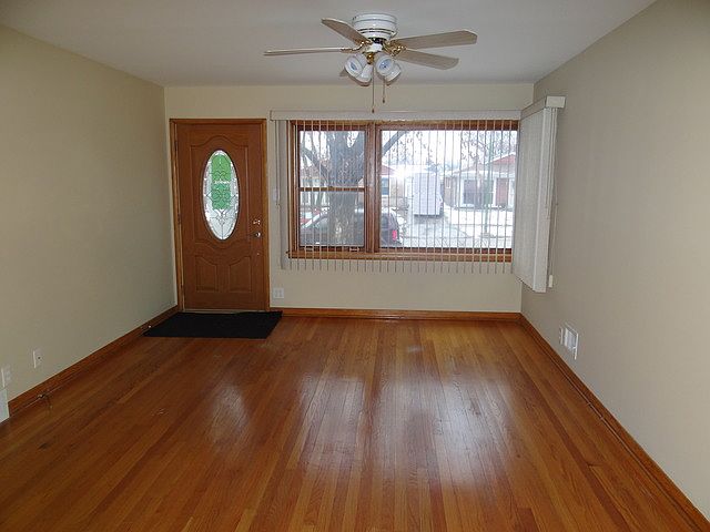 2nd image of 7716 S Keating Ave
