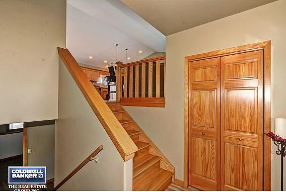 Guest Closet in Foyer