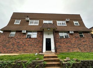 2116 Linnus Dr #1, High Ridge, MO 63049