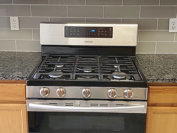 4th image of 5205 Holly Ln N Unit 2