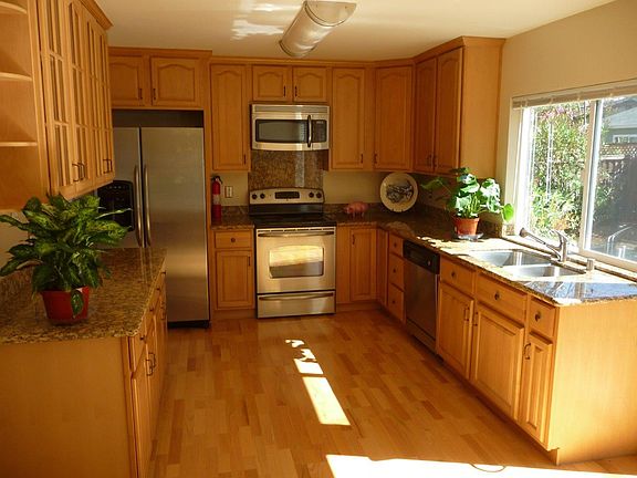 4th image of 6222 Cahalan Ave