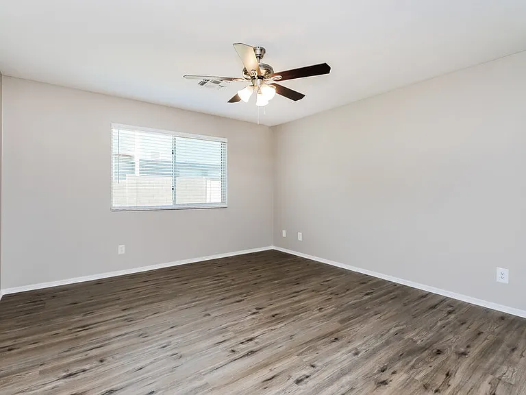 8748 E Crescent Ave — Photo 11
