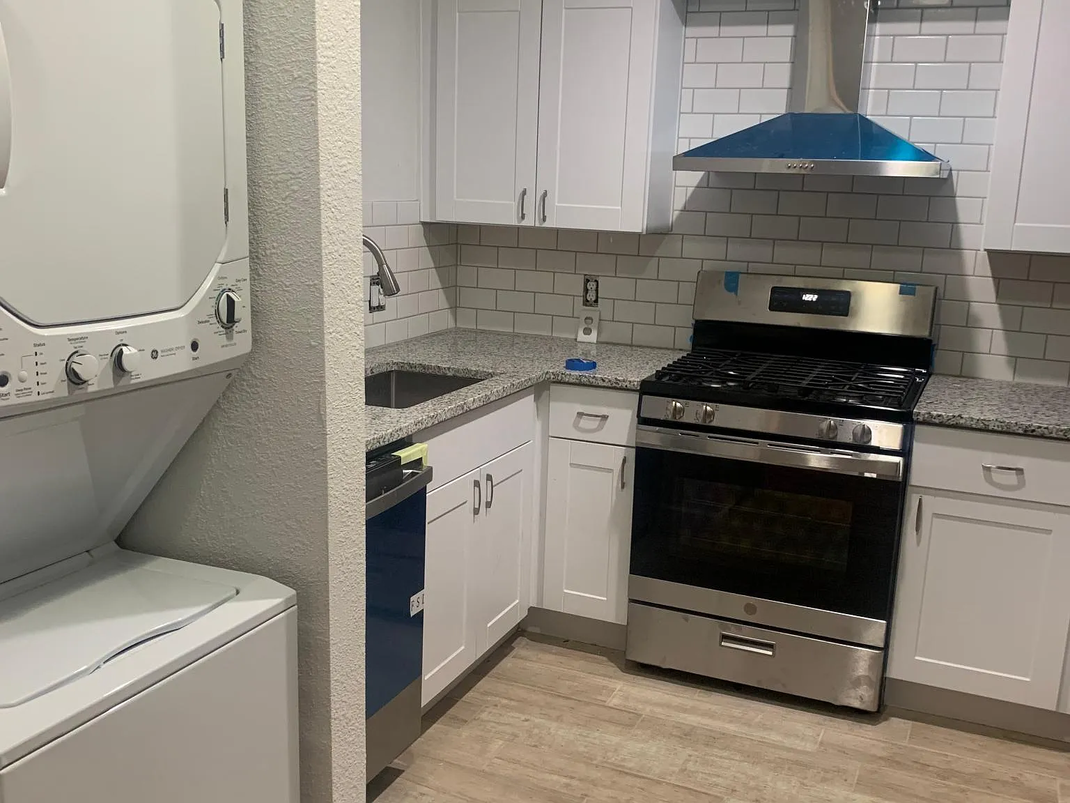 2 bed, 800 sqft, $1,295 — Photo 3