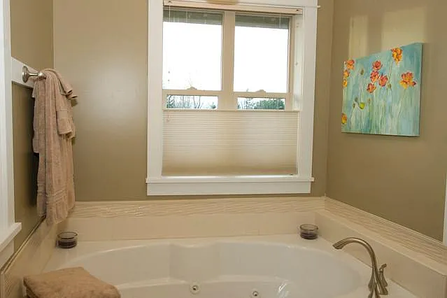 2810 Iowa Dr — Photo 40