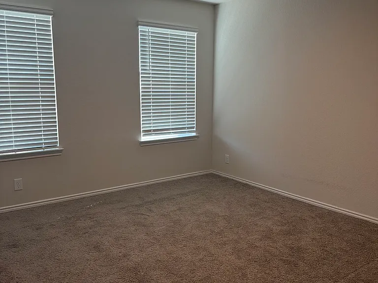 13842 Guffey Cir — Photo 9