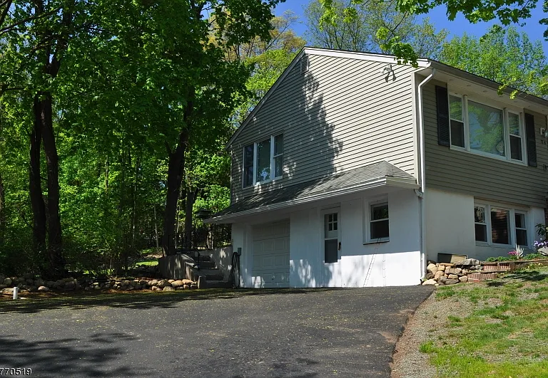 176 Yawpo Ave — Photo 22
