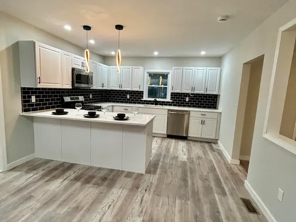 176 Frank Applegate Road, Jackson, NJ 08527