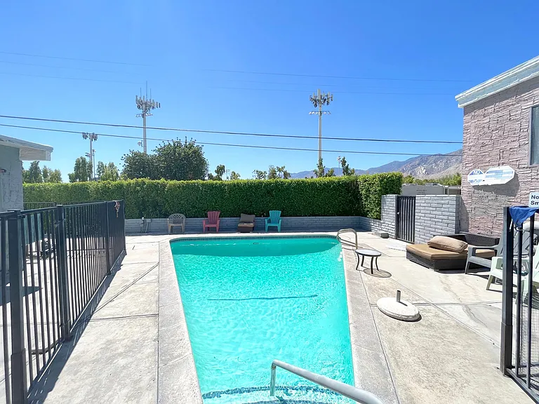 1900 E Baristo Rd #6 — Photo 3