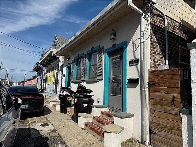 1st image of 2717 Philip St