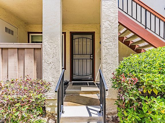 2nd image of 4070 Porte La Paz #18-unit 18