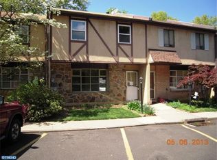 36 Knock N Knoll Cir, Willow Grove, PA 19090