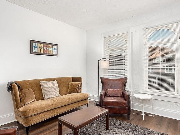 5th image of 413 S Ohio Ave #1/2